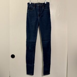 Levi’s High Waisted Classic Blue Women's Jeans